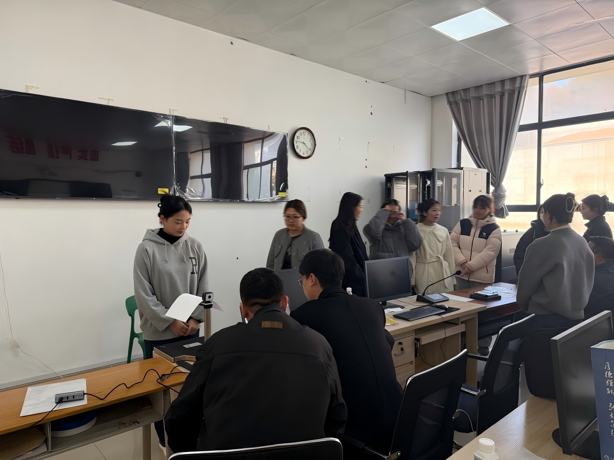 图片1(1).jpg 图片1(1).jpg